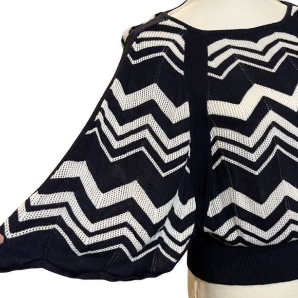 Boston Proper Black and White ZigZag Batwing Knit Sweater Wide Waistband Size XS - Picture 2 of 9